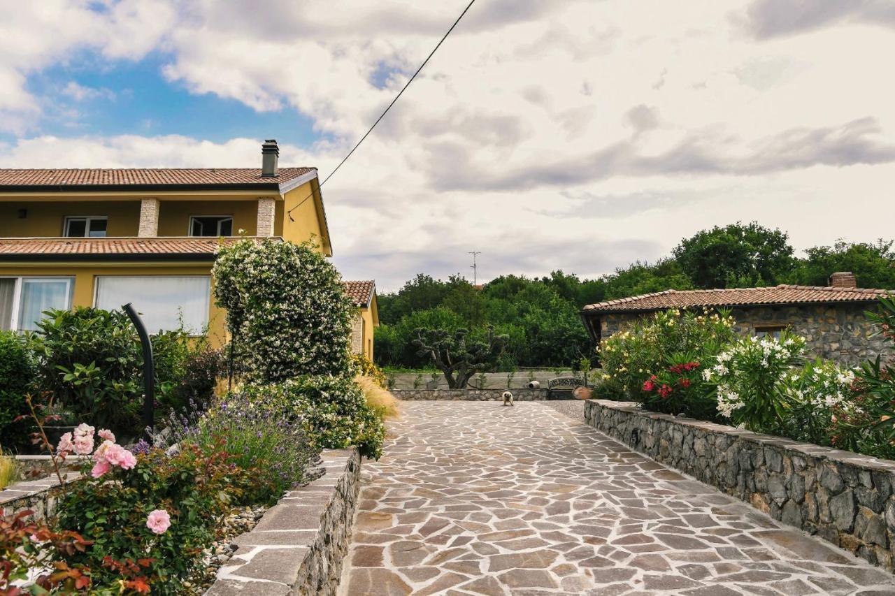 *****Pool House With Beautiful Seaview,Big Garden And Old Tavern***** Rijeka Bagian luar foto