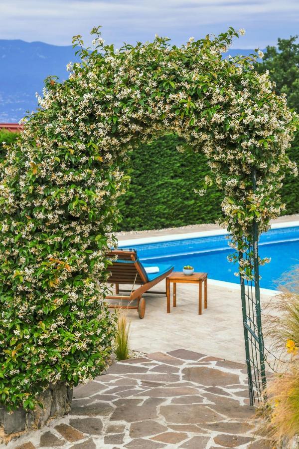 *****Pool House With Beautiful Seaview,Big Garden And Old Tavern***** Rijeka Bagian luar foto